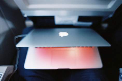 Draguer en avion, la technique du laptop Draguer en avion, la technique du laptop