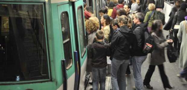 Agressions sexuelles dans le metro à paris